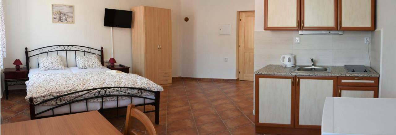 Penzion-Apartman Soucek Їндржихув-Градец Екстер'єр фото